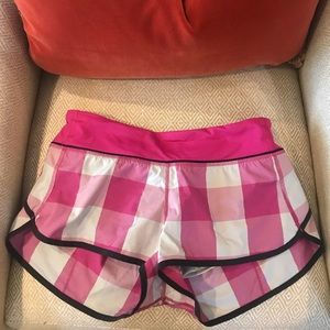 Lululemon Speed Short 2-way stretch Size 8